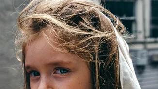 7 τρόποι για να μην περιμένουν τα παιδιά μας τα πάντα από μας