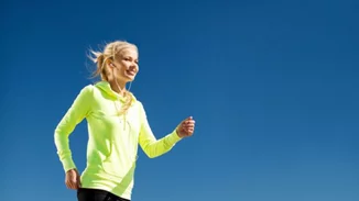 Αυτή είναι η σωστή στάση για δυναμικό βάδισμα! (και το περπάτημα χρειάζεται τεχνική!)