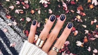 Κάνε τα καλύτερα σχέδια νυχιών με έναν μαγνήτη! Κι όμως, γίνεται..