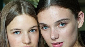 Πόσο αληθινά είναι τελικά τα beauty μυστικά που... αποκαλύπτουν οι celebs;