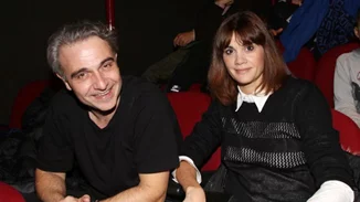 Άννα Μαρία Παπαχαραλάμπους | Θέλουμε να υιοθετήσουμε ένα παιδί