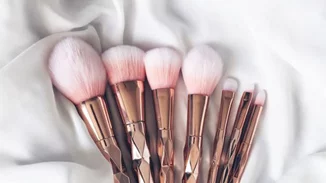 Πώς να χρησιμοποιώ σωστά τα πινέλα του μακιγιάζ | Τι χρήση έχει κάθε ένα