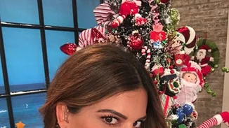 Σταματίνα Τσιμτσιλή | Βόλτα στην στολισμένη Αθήνα