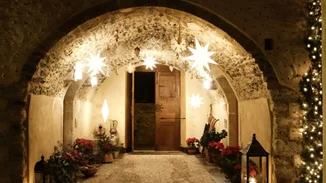 Kinsterna | Ζήσε ένα μαγικό ταξίδι στο χρόνο τα Χριστούγεννα και την Πρωτοχρονιά