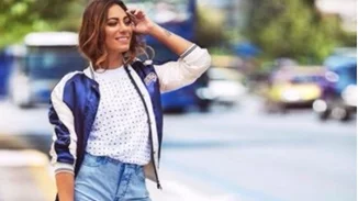 Πρόβα νυφικού για την Ευρυδίκη Βαλαβάνη