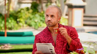 O Edgar Martinez είναι ίδιος ο Gianni Versace στο trailer του νέου American Crime Story
