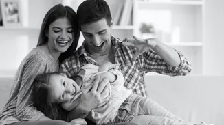 Τί είναι αυτό που κάνει μια οικογένεια να είναι ευτυχισμένη;