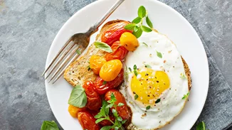 3 συστατικά που πρέπει να περιλαμβάνει πάντα το πρωινό σου