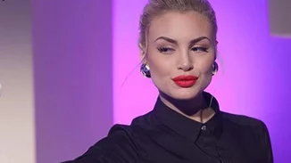 Αλεξάνδρα Παναγιώταρου | Ανοίγει το σπίτι της και μιλάει μαζί με τον σύντροφό της για τον επικείμενο γάμο τους