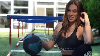 Ευρυδίκη Βαλαβάνη | Ανοίγει το σπίτι της & μιλάει για τον Κωνσταντίνο Βασάλο