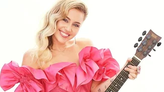 Miley Cyrus | Διέψευσε τις φήμες περί εγκυμοσύνης