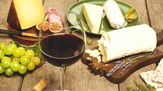 Η ώρα που θα αγοράζεις Beaujolais Nouveau από το σουπερμάρκετ έφτασε!