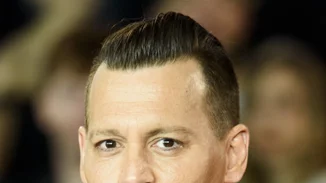 Johnny Depp: Μεθυσμένος και υποβασταζόμενος στην πρεμιέρα της νέας του ταινίας!