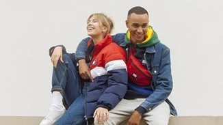 Tommy Jeans | H Hilfiger Denim αλλάζει και το ανακοινώνει με μία σούπερ καμπάνια!