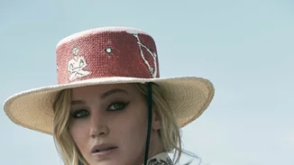 Jennifer Lawrence | Ρομαντική καουμπόισα για τον οίκο Dior