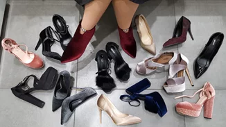 8 παπούτσια και τσάντες που θα μεταμορφώσουν γιορτινά κάθε look σου