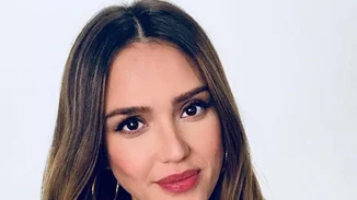 Jessica Alba | Η χριστουγεννιάτικη φωτογραφία με την οικογένειά της