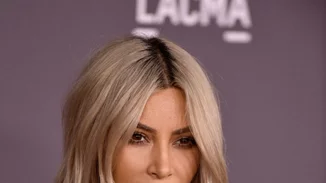 Η Kim Kardashian θα λανσάρει ένα προϊόν που πρέπει οπωσδήποτε να έχεις στο νεσεσέρ σου (και δεν είναι ούτε κραγιόν, ούτε μάσκαρα)