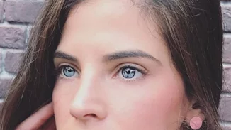 Χριστίνα Μπόμπα | Υποδέχτηκε τον Δεκέμβριο τρώγοντας παγωτό