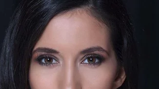 Ελένη Βαΐτσου | Το γλυκό φιλί και οι ευχές για τα Χριστούγεννα