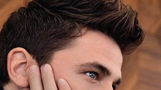 Αποστόλης Τότσικας | Το γλυκό video με την κορούλα του