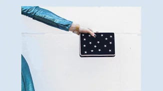 4 αγορές που θα μεταμορφώσουν ΚΑΘΕ εμφάνιση σε γιορτινή!