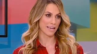 Ντορέττα Παπαδημητρίου | O λόγος που δεν μπόρεσε να συγκρατήσει τα δάκρυά της σε τηλεοπτική εκπομπή