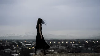 Aνάλυσέ Το | Η κατάθλιψη δεν είναι τίποτε άλλο από την τιμωρία του εαυτού σου