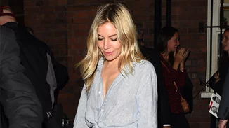 Sienna Miller: Φορά ήδη τις τάσεις της επόμενης σεζόν