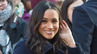 Meghan Markle | Τι φόρεσε στην πρώτη εμφάνιση μετά τον αρραβώνα;