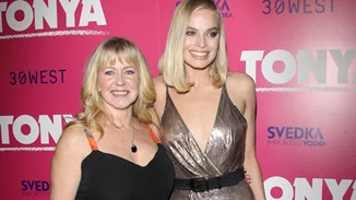 Margot Robbie | Μαζί με την Tonya Harding στην πρεμιέρα της ταινίας της