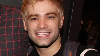 Άρης Πλασκασοβίτης |«Έχω ακούσει ότι κοιμάμαι με σκηνοθέτες για να παίρνω δουλειές»