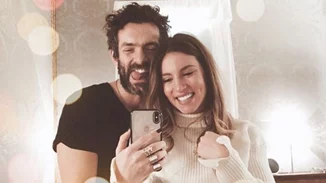 Αθηνά Οικονομάκου & Φίλιππος Μιχόπουλος | Βραδινή έξοδος λίγο πριν γίνουν γονείς