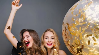 8 + 1 τρόποι για να αντιμετωπίσεις το hangover της Πρωτοχρονιάς