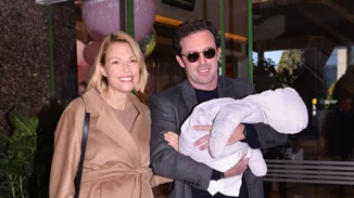 Βίκυ Καγιά | Η έξοδος με τον Ηλία Κρασσά και τον γιο τους από το μαιευτήριο