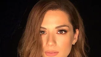 Βάσω Λασκαράκη | Με την κόρη της στο πατρικό της