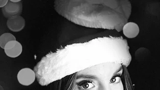 Αθηνά Οικονομάκου | Ρεβεγιόν μαζί με την Βάσω Λασκαράκη