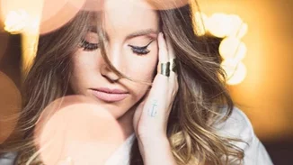 Αθηνά Οικονομάκου | Το υπέροχο video στην χιονισμένη Βενετία