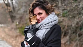 Μαίρη Συνατσάκη | Ντύθηκε νυφούλα!