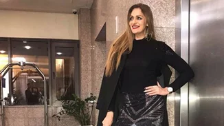 Βίκυ Κουλιανού | Με total black look και εκπληκτικές αναλογίες σε βραδινή έξοδο