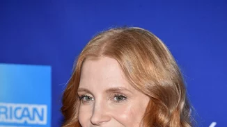 Λατρέψαμε αυτές τις beauty εμφανίσεις και λέμε ότι είναι οι καλύτερες για την αρχή της νέας χρονιάς!