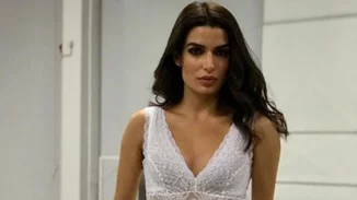 Τόνια Σωτηροπούλου | Η super sexy εμφάνιση στην πασαρέλα με νυφικά εσώρουχα!