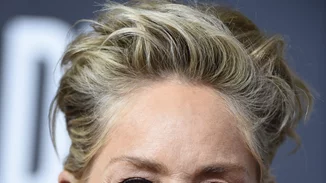 Η Sharon Stone φωτογραφίζεται χωρίς ίχνος μακιγιάζ!