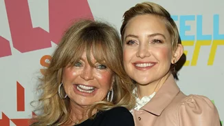 H Christina Aguilera αγνώριστη, η Katy Perry "φούσκα" και άλλοι celebs στο πάρτι της Stella McCartney