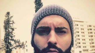 Θοδωρής Μισόκαλος | Η κούκλα αεροσυνοδός που του έχει κλέψει την καρδιά