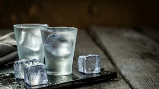 Η βότκα από σύννεφα είναι γεγονός και εμείς αναρωτιόμαστε το γιατί