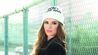 Ελένη Τσολάκη | Ποζάρει χωρίς ίχνος μακιγιάζ!