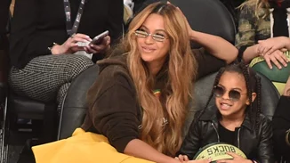 Beyoncé - Blue Ivy | H cute φωτογραφία τους από το NBA ALL STAR Game