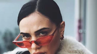 Κόνι Μεταξά | Γυμναστική μαζί με την μητέρα και τις φίλες της