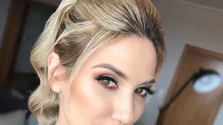 Έλενα Παπαβασιλείου | Βόλτα στο Κολωνάκι με τον γοητευτικό σύντροφό της